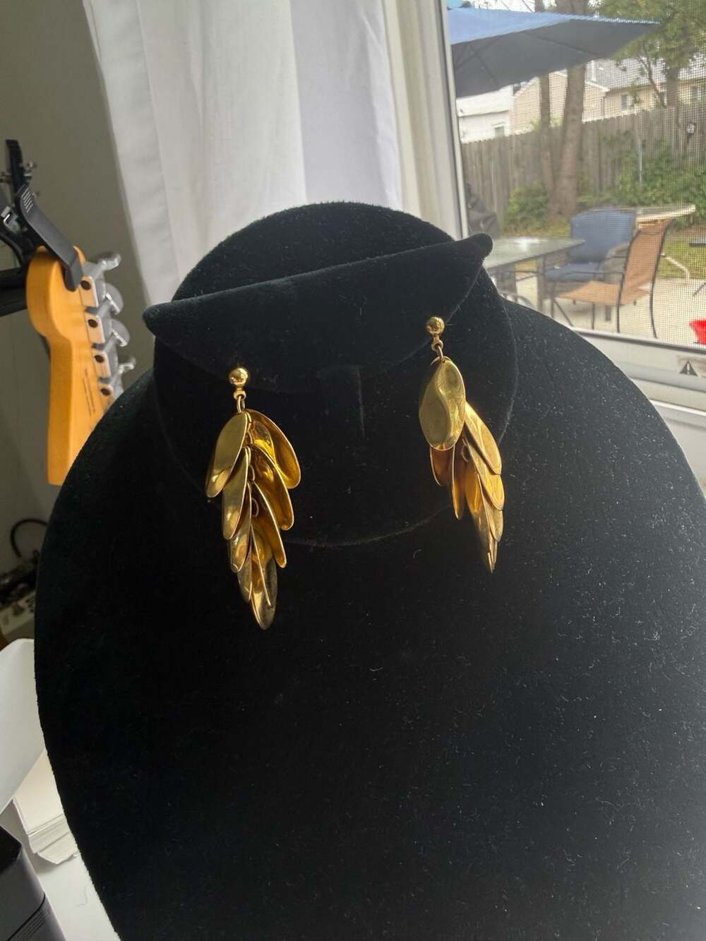 Vintage Gold Tone Articulated Leaf Cluster Drop Dangle Earrings